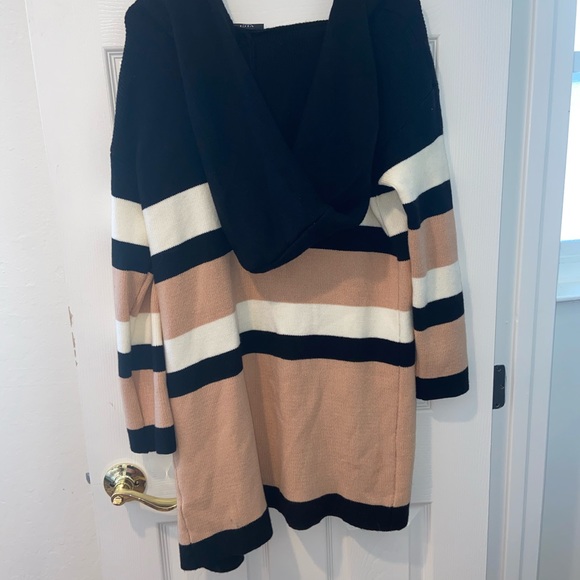 Like new Vici Neutral Striped Cardigan - Picture 4 of 5